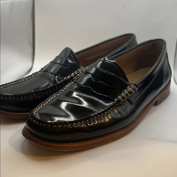 Weejuns G.H.Bass Black patent Leather Loafers - Picture 2 of 11